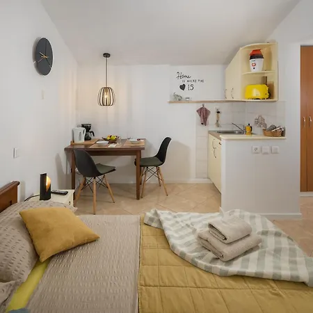 Guest house Ravnic