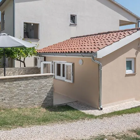Guest house Ravnic Porec