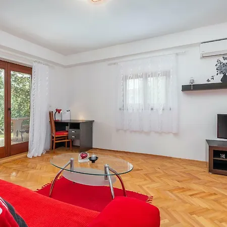 Ravnić 3*